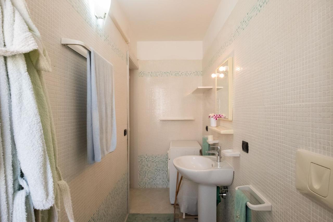 Perla Marina Apartment Torre Pali Ngoại thất bức ảnh